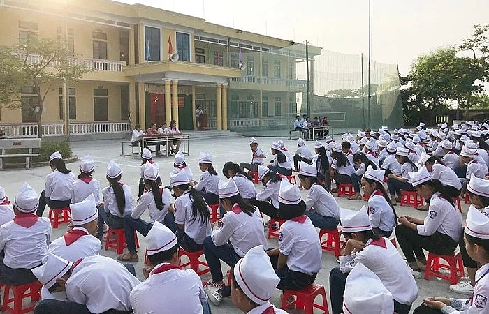 Bỏ hình thức kỷ luật đình chỉ học sinh: Lãnh đạo nhiều trường bày tỏ e ngại