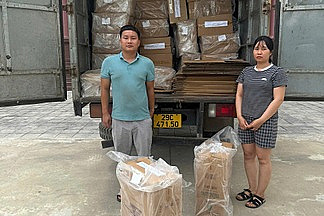 Buôn bán thuốc lá giả trên mạng xã hội