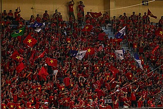 CĐV có vé nhưng không được vào sân, CLB Công an Hà Nội hứa trả lại tiền