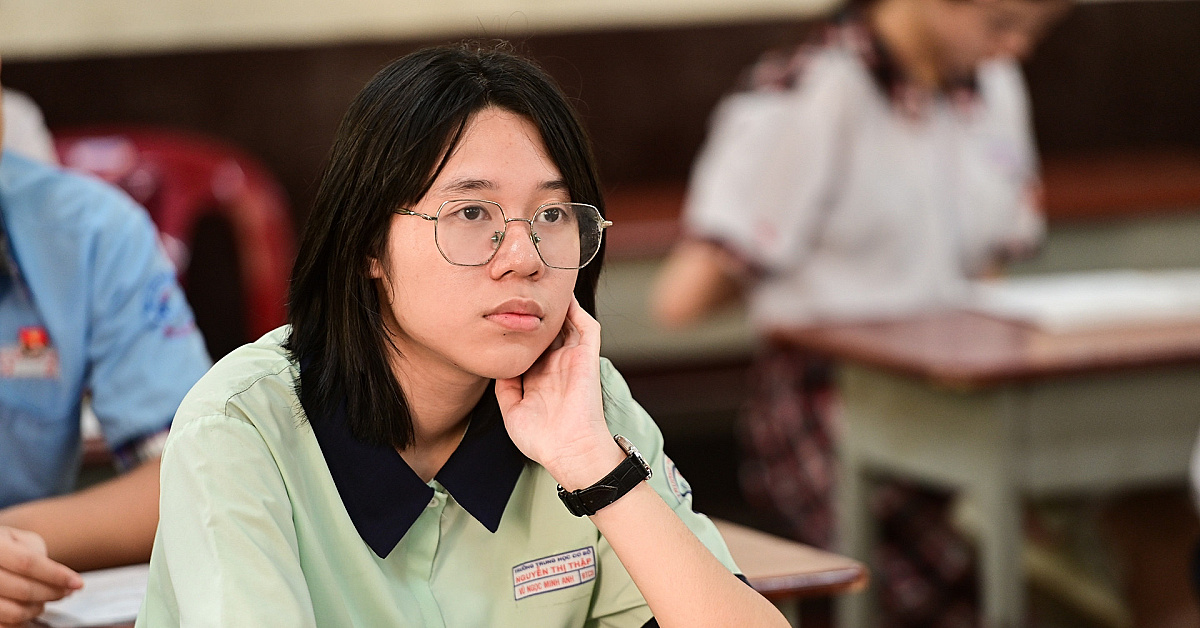 Đề thi môn Toán vào lớp 10 tại TPHCM năm 2025