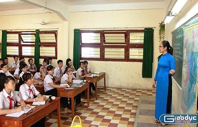 Dự kiến thay đổi điều kiện chi trả lương dạy thêm giờ: GV dạy nhiều bớt "tâm tư"