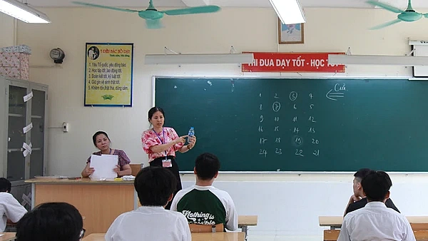 Gần 104.000 thí sinh Hà Nội làm thủ tục dự thi vào lớp 10