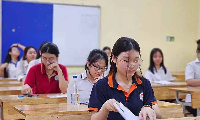 'Hạnh Phúc' của Giang Nam có mặt trong bài thi Ngữ Văn: Gợi ý giải đề