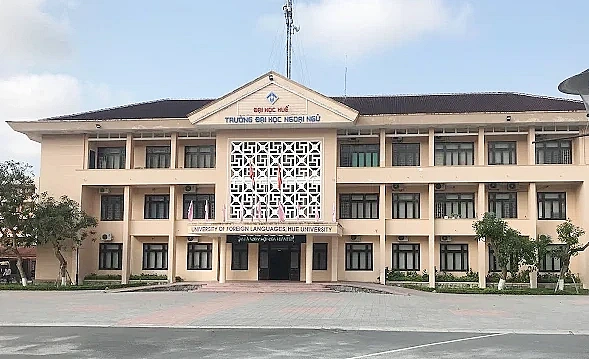 Học viên nộp học phí qua TK cá nhân: Trường ĐH Ngoại ngữ Huế có thêm phản hồi