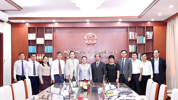 Hợp tác giáo dục bền chặt là minh chứng cho quan hệ đặc biệt Việt Nam - Lào