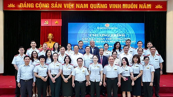 Lãnh đạo Bộ GD&ĐT gặp mặt trước khi công chức Thanh tra Bộ nhận nhiệm vụ mới