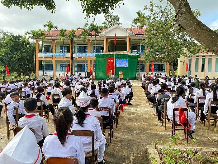 Luật Nhà giáo với nhiều chính sách vượt trội, GV hy vọng sống được bằng lương