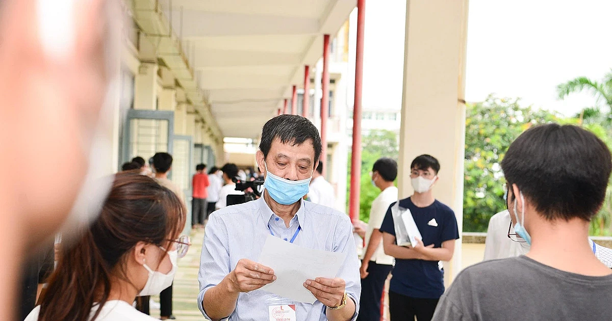 Quy đổi điểm tương đương để xét tuyển 2025: Trường chủ động, nơi còn lúng túng