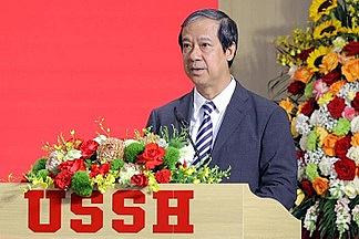 Tự học nghĩa là tự phát triển bản thân, biết hổ thẹn và phải liêm chính